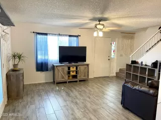 Photo #4: 6603244 Listing