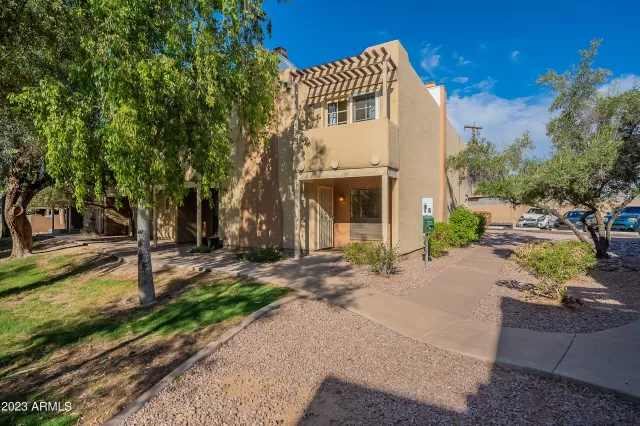 MLS: 6603323 Condo For Sale