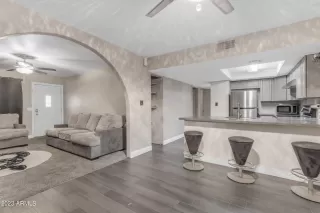 Photo #5: 6603436 Listing