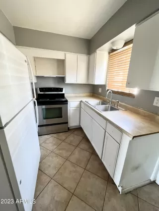 Photo #3: 6603718 Listing