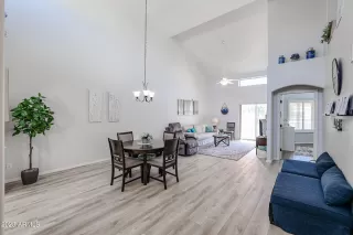 Photo #5: 6603974 Listing