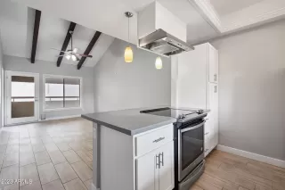 Photo #3: 6604230 Listing