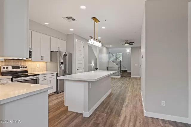 MLS: 6604274 Condo For Sale