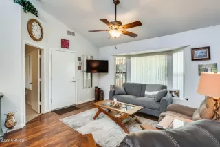 Photo #4: 6604349 Listing 