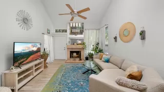 Photo #5: 6604434 Listing