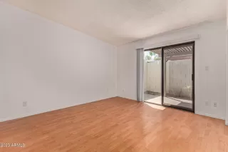 Photo #3: 6604593 Listing