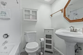 Photo #6: 6604593 Listing