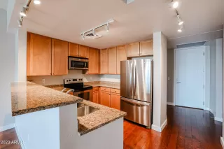 Photo #5: 6604714 Listing