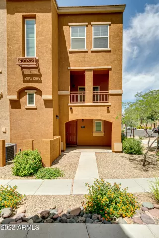 Photo #2: 6604717 Listing