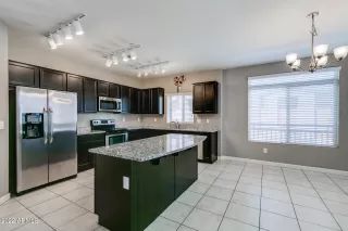 Photo #6: 6604717 Listing