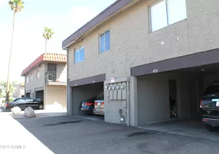 Photo #5: 6604902 Listing
