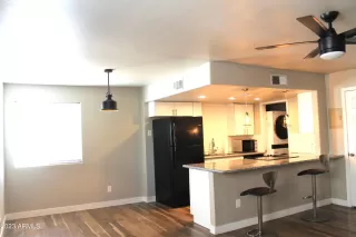 Photo #6: 6604902 Listing