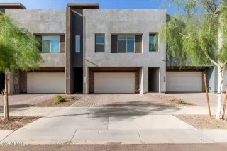 Photo #1: 6605097 Listing