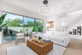 Photo #6: 6605097 Listing