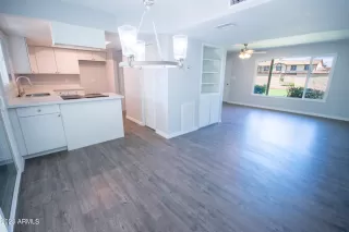 Photo #3: 6605376 Listing