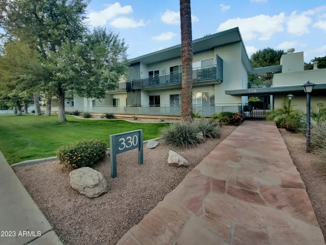 MLS: 6605397 Condo For Sale