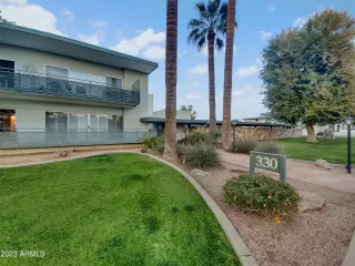 Photo #6: 6605397 Listing