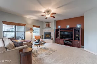 Photo #6: 6605418 Listing