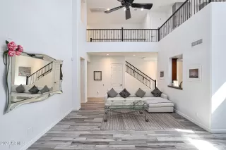 Photo #5: 6605429 Listing