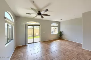 Photo #5: 6605473 Listing