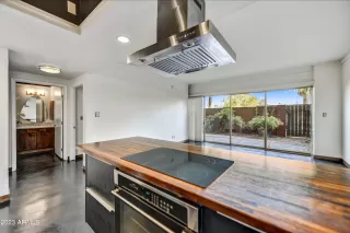 Photo #4: 6605704 Listing