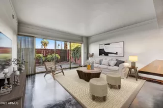 Photo #6: 6605704 Listing