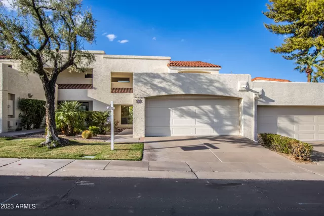 MLS: 6605742 Condo For Sale