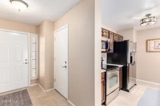 Photo #4: 6605780 Listing 