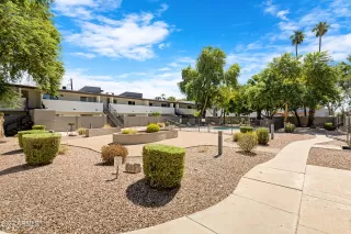 Photo #2: 6605804 Listing