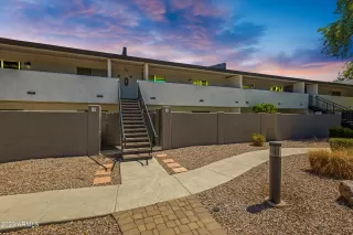 Photo #3: 6605804 Listing