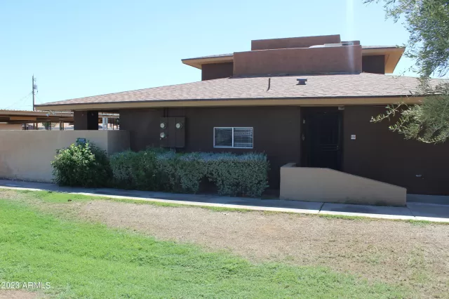 MLS: 6605957 Condo For Sale