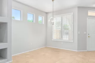 Photo #5: 6606102 Listing