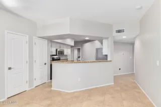 Photo #6: 6606102 Listing