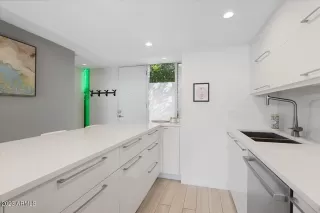 Photo #4: 6606386 Listing