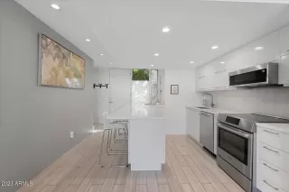 Photo #6: 6606386 Listing