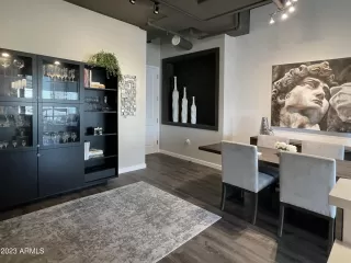 Photo #5: 6606460 Listing