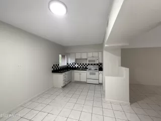 Photo #3: 6606784 Listing