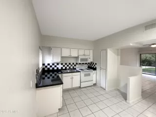 Photo #4: 6606784 Listing