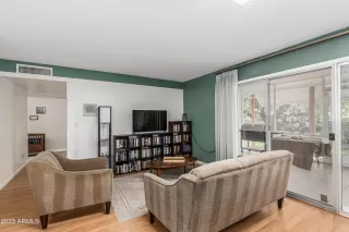 Photo #3: 6606905 Listing 