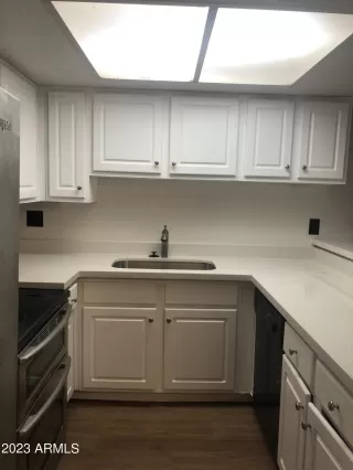 Photo #2: 6607371 Listing