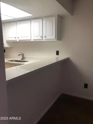 Photo #3: 6607371 Listing