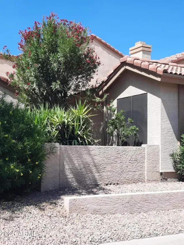 MLS: 6607373 Condo For Sale