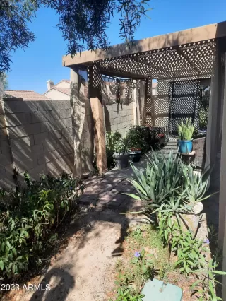 Photo #5: 6607373 Listing