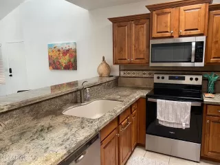 Photo #5: 6607433 Listing 