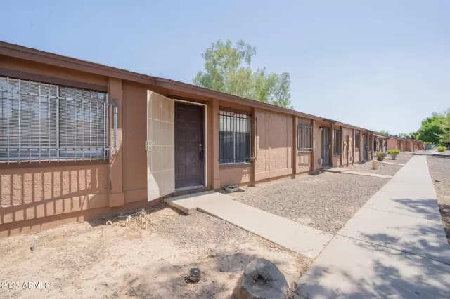 MLS: 6607437 Condo For Sale