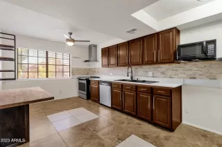 Photo #6: 6607513 Listing 