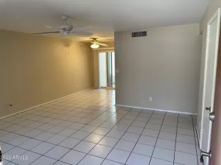 Photo #4: 6607702 Listing 