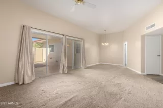 Photo #6: 6607775 Listing 