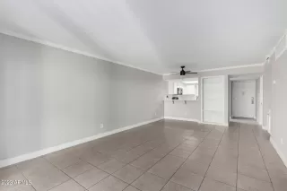 Photo #6: 6607897 Listing