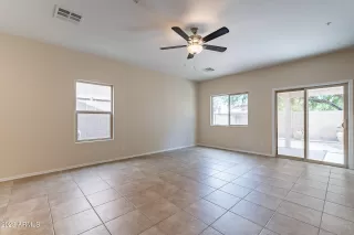 Photo #4: 6607965 Listing 